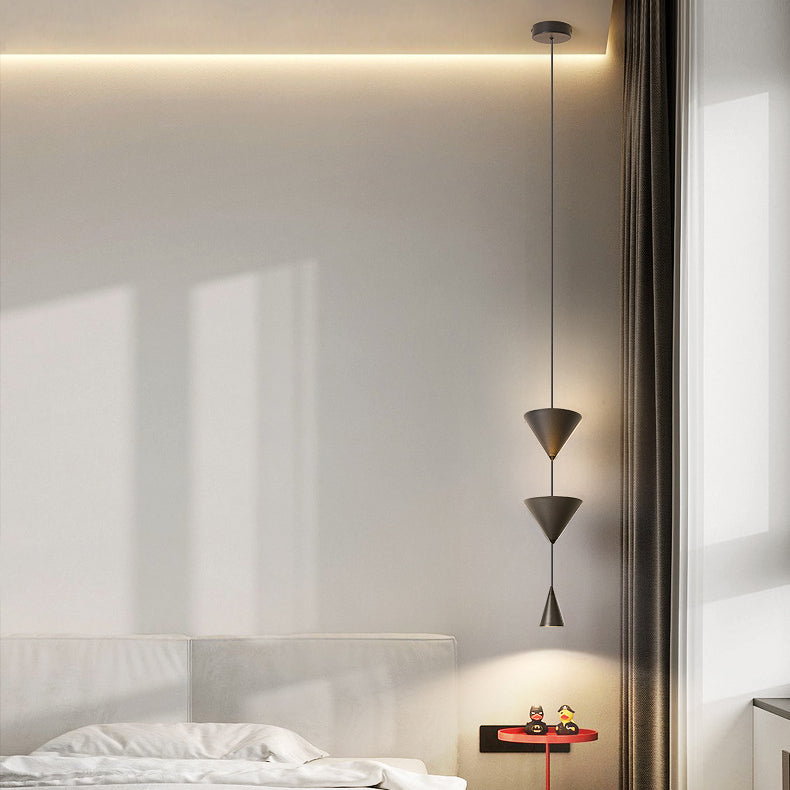 Conevia Minimalistische LED Pendelleuchte | Modernes Kegeldesign | Aluminium & Acryl | Stimmungsvolle Beleuchtung für Schlafzimmer