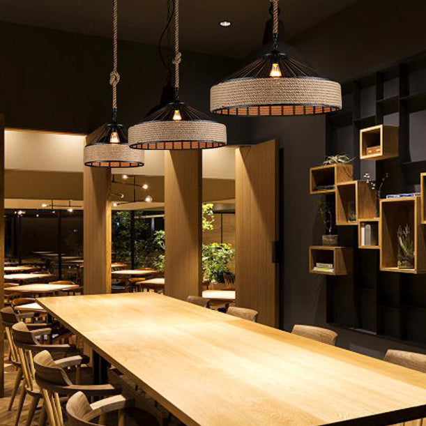 LumeLash Vintage Hängeleuchte | Rustikales Eisen & Hanfseil Design | 1-Flammige Pendelleuchte für Wohnzimmer