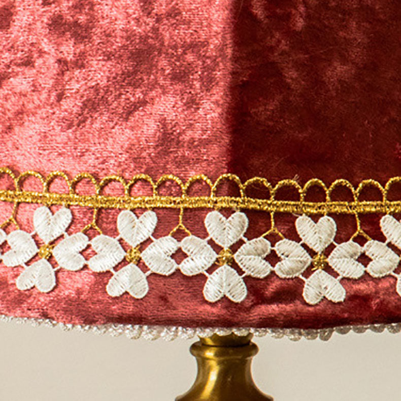 Velvora Europäische Tischlampe | Samt-Trommeldesign | Kupfer-Holz-Sockel | Wohnzimmerbeleuchtung