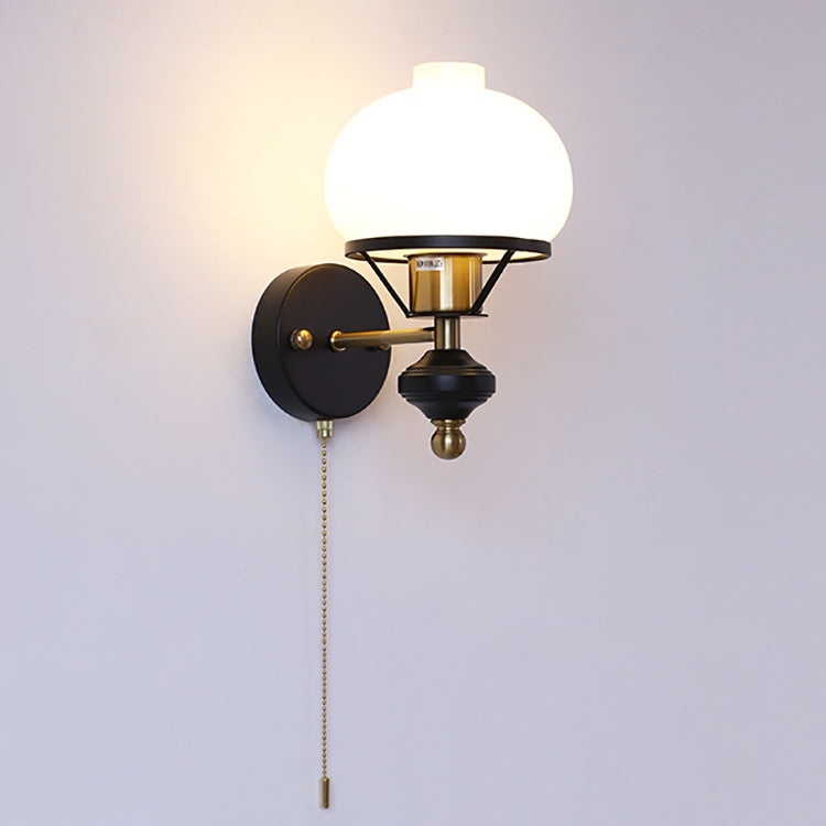 GeoLuxe Französische Geometrische Wandlampe | Eisen & Glas | 1-Licht Design für Wohnzimmer