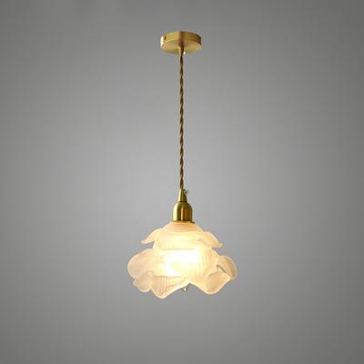 LumaBloom Französische Vintage LED Pendelleuchte | Blütenförmiges Glasdesign | 1-Licht | Elegante Beleuchtung