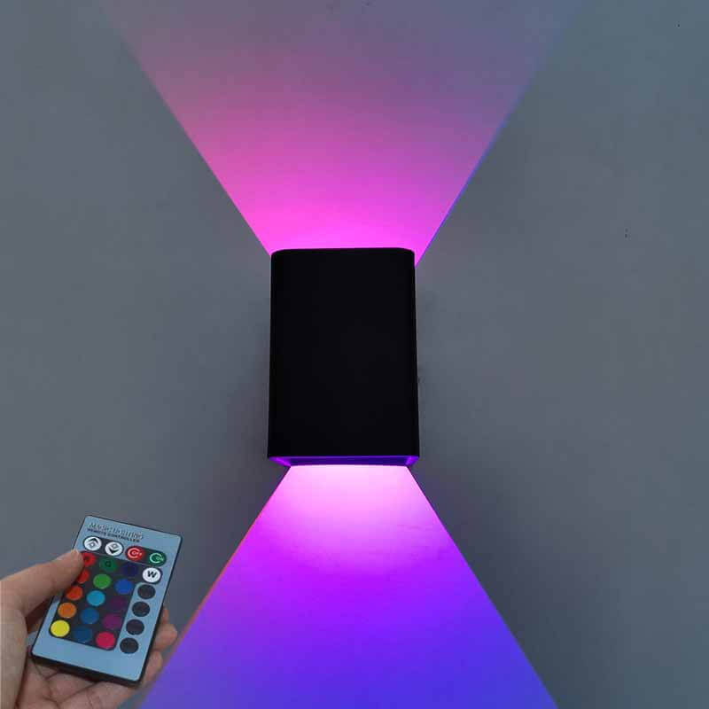 GlowSquare Moderne Aluminium LED Wandleuchte | RGB & Weißlicht | Quadratisches Design | Stimmungslicht