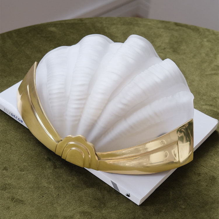 Lumova Muschel-Wandleuchte | Art Déco Design | Glas & Messing | Schlafzimmerbeleuchtung
