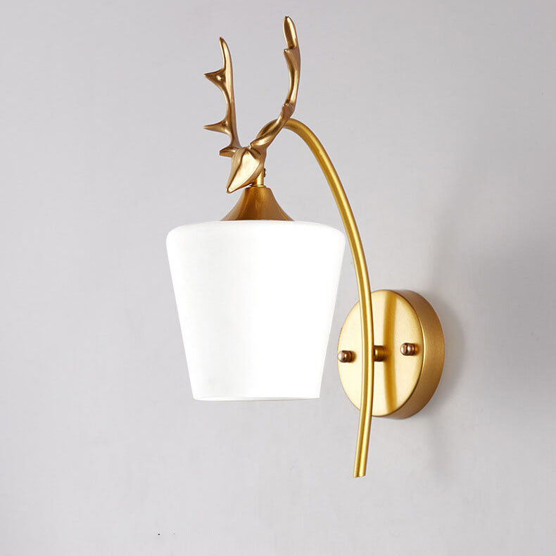 Branvia AntlerGlow Wandleuchte | Nordisches Design | Glas-Kegelschirm | 1-flammig | Rustikaler Stil