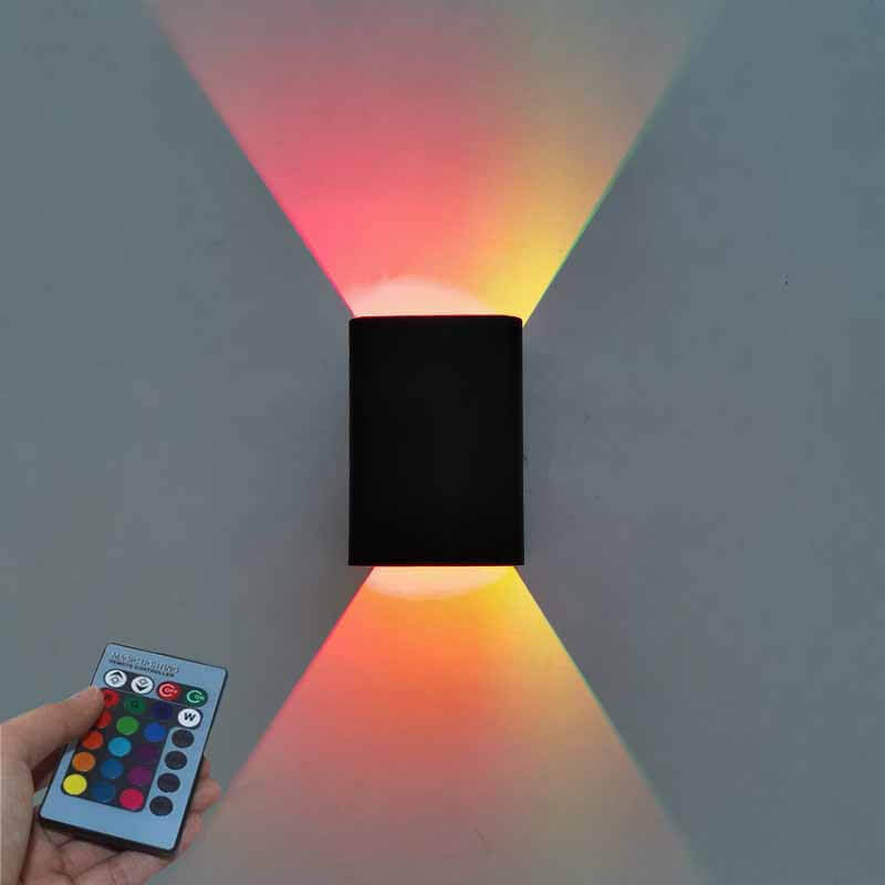 GlowSquare Moderne Aluminium LED Wandleuchte | RGB & Weißlicht | Quadratisches Design | Stimmungslicht