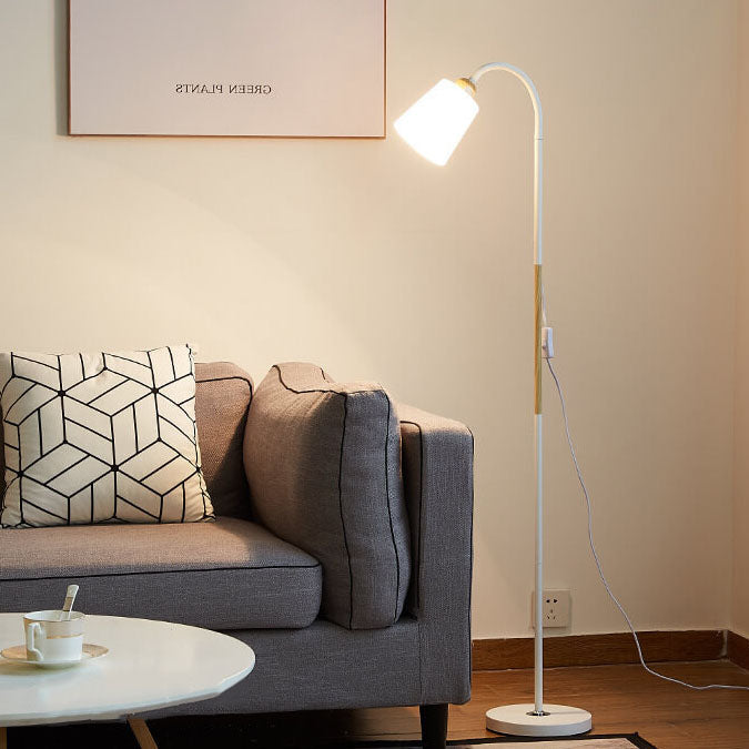 Luminist Stehlampe | Minimalistisches Design aus Eisen | Moderne Stehleuchte für Wohnzimmer & Büro