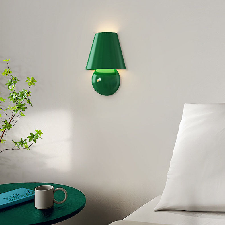 TrapeLux LED Wandleuchte | Modernes Trapez-Design | Eisen & Acryl | Warmweißes Licht