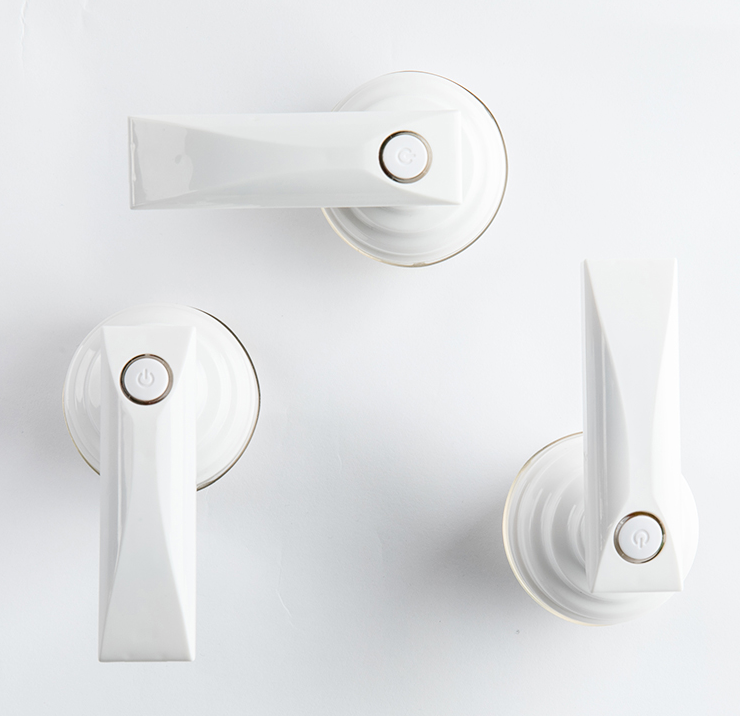 FuzzFree MultiMotion Wiederaufladbarer Fusselentferner | Kabellos & Effizient | Für Kleidung & Textilien