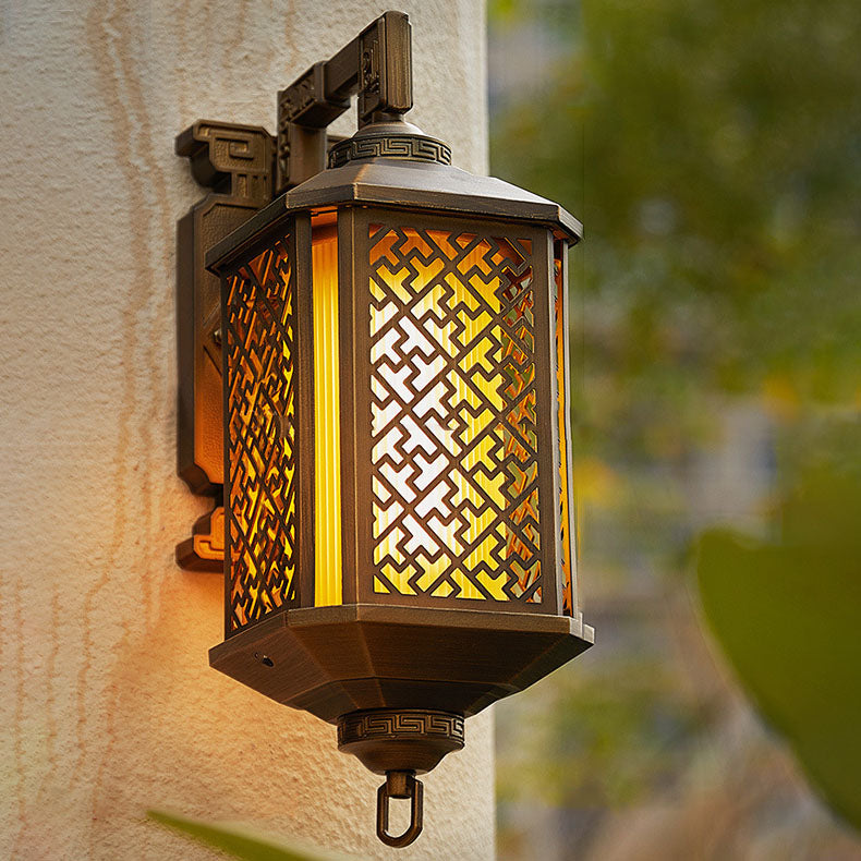 LumiHaven Außen-Wandleuchte im Pagodenstil | Wetterfestes Aluminium | Elegantes Licht für Garten & Terrasse