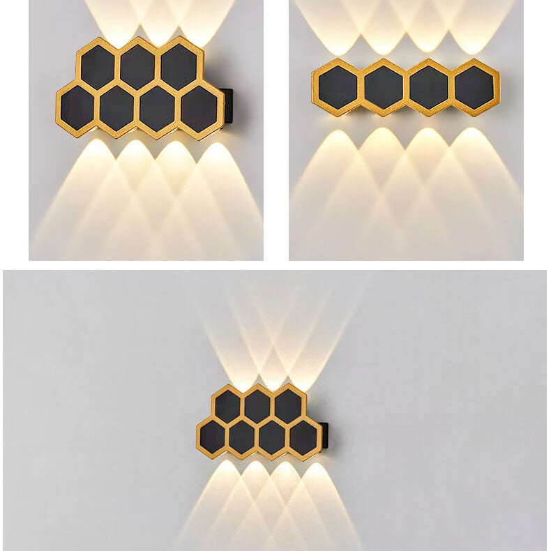 LumoHex Prime | Modernes Outdoor LED Wandlicht | Hexagon Schwarz-Gold Kombination