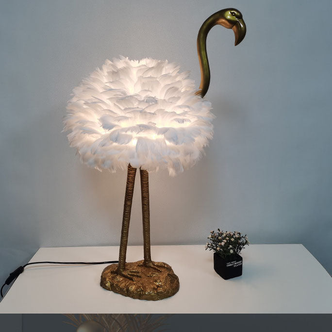 Feathora Nordic Tischlampe | Gänsefedern Design | Flamingo-Kugelstil | Elegante Nachttischbeleuchtung