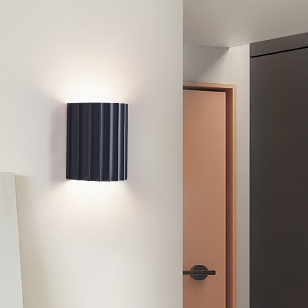 CurveLume Halbkreisförmige LED Wandleuchte | Modernes Design | Energieeffizient | Elegante Wandbeleuchtung