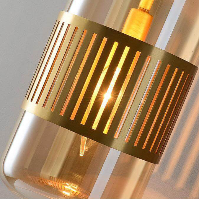 BrassLume Vintage Wandleuchte | Zylindrisches Glas & Messing | 1-flammig | Luxuriöses Design für Wohnzimmer & Flur