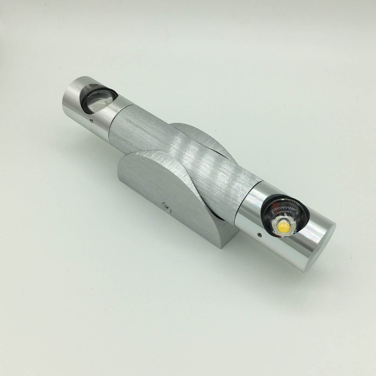 CylindraGlow LED Wandleuchte | Modernes Rotierendes Design | Aluminium Zylinder | Farbwahl | 2-6W