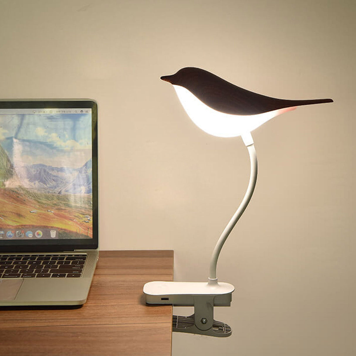 BrightBird Nordic LED Tischlampe | USB-Ladung | Nachtlicht mit Vogelclip | Modernes Design