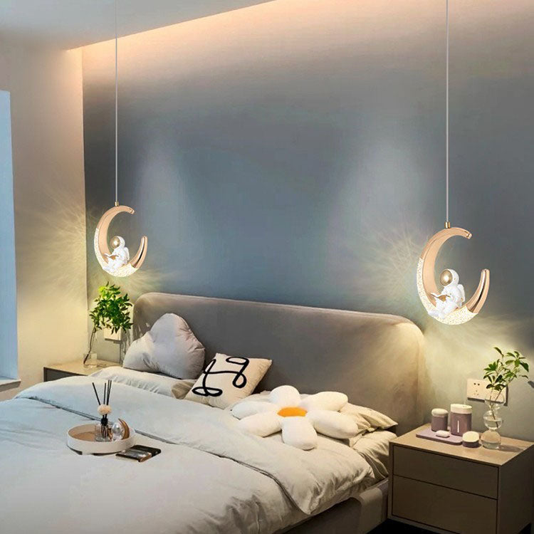 AstroMoon Kinder LED Pendelleuchte | Kreatives Astronautendesign | Mondlicht | Stimmungsvolle Beleuchtung