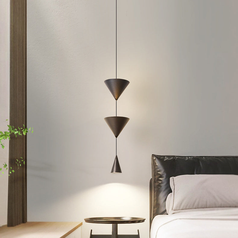Conevia Minimalistische LED Pendelleuchte | Modernes Kegeldesign | Aluminium & Acryl | Stimmungsvolle Beleuchtung für Schlafzimmer
