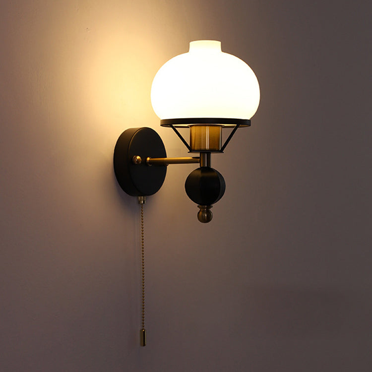 GeoLuxe Französische Geometrische Wandlampe | Eisen & Glas | 1-Licht Design für Wohnzimmer