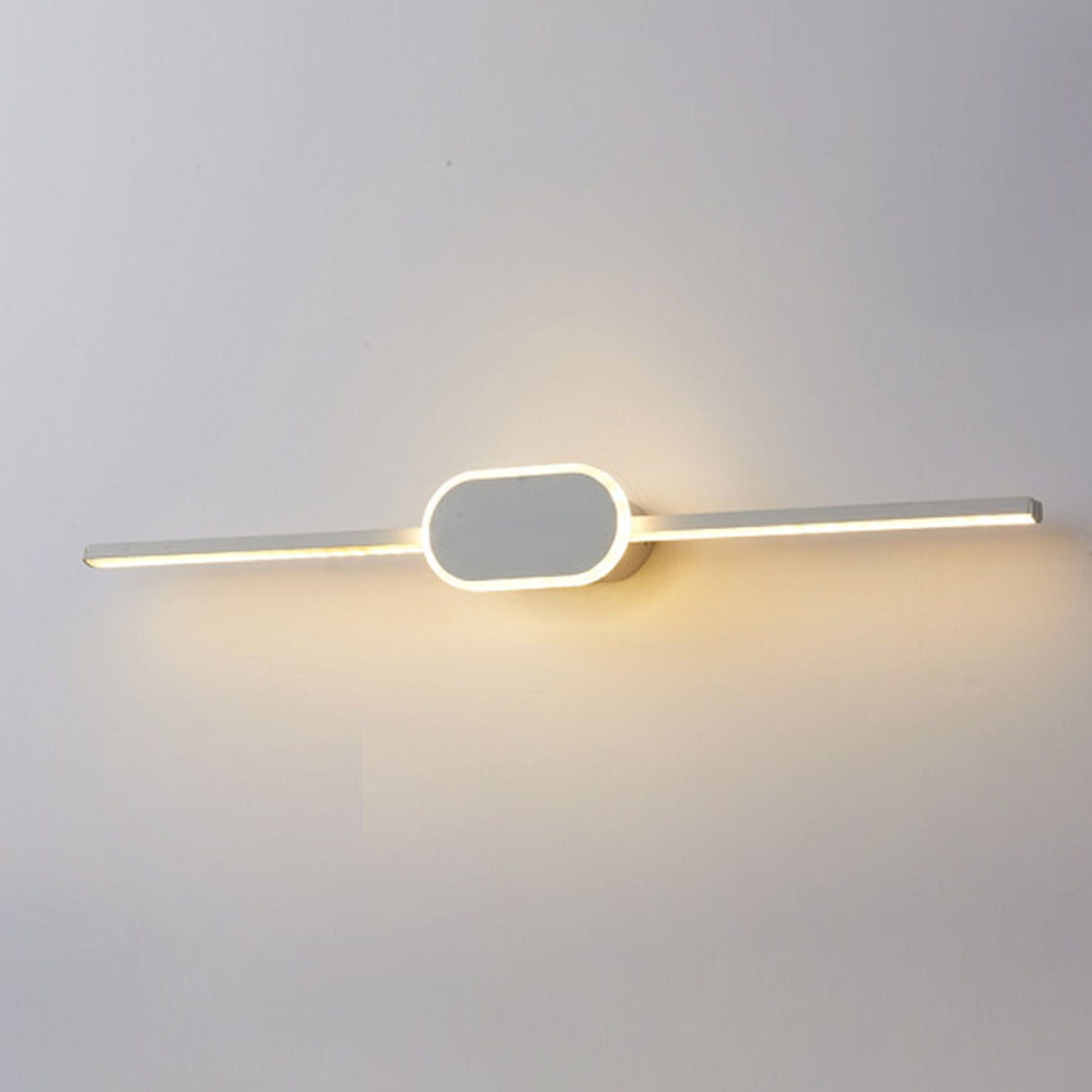 NovaBeam LED Wandleuchte | Minimalistisches Design | Ovaler Sockel | Dimmbar | Badezimmer- & Wohnbeleuchtung