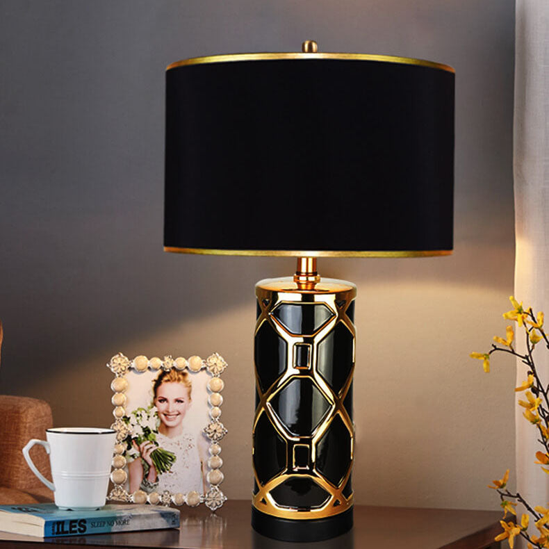 Ceravelle Luxe LED Tischlampe | Nordisches Design | Keramikfuß & Stoffschirm | Dimmbar & Modern