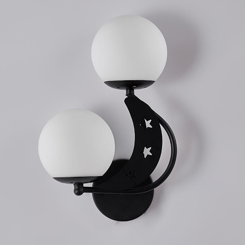 Asterovia DuoGlow Wandleuchte | Nordisches Design | Glas-Kugelschirme | 2-flammig | Mond- & Sternenmotiv