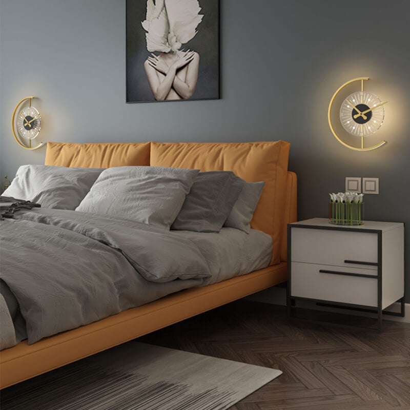 LumeClock LED Wandleuchte | Kreatives Uhrendesign | Goldrahmen | Stimmungsvolle Beleuchtung für Wohnzimmer