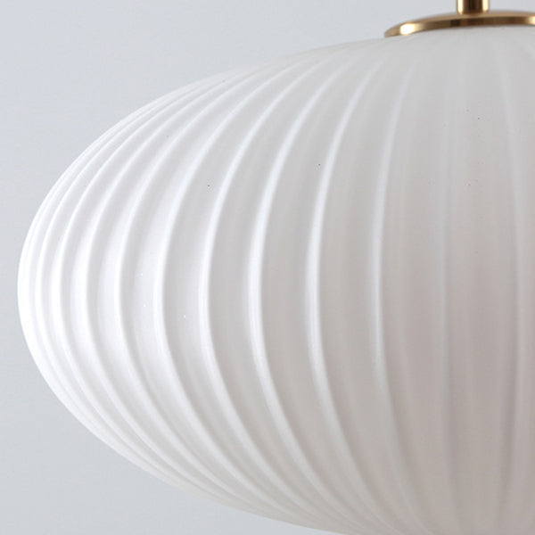 Lantoria Minimalistische Pendelleuchte | Ovaler Glasschirm | Cremefarbenes Nordic Design | 1-flammige Hängeleuchte