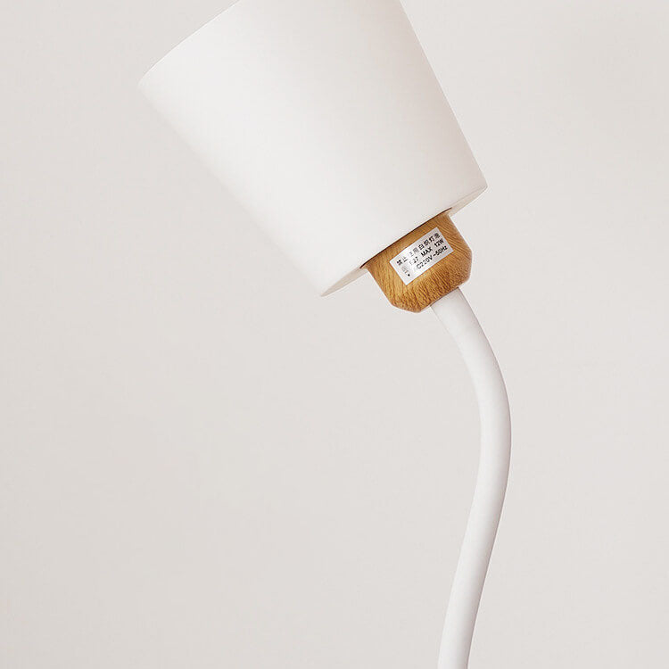 Luminist Stehlampe | Minimalistisches Design aus Eisen | Moderne Stehleuchte für Wohnzimmer & Büro