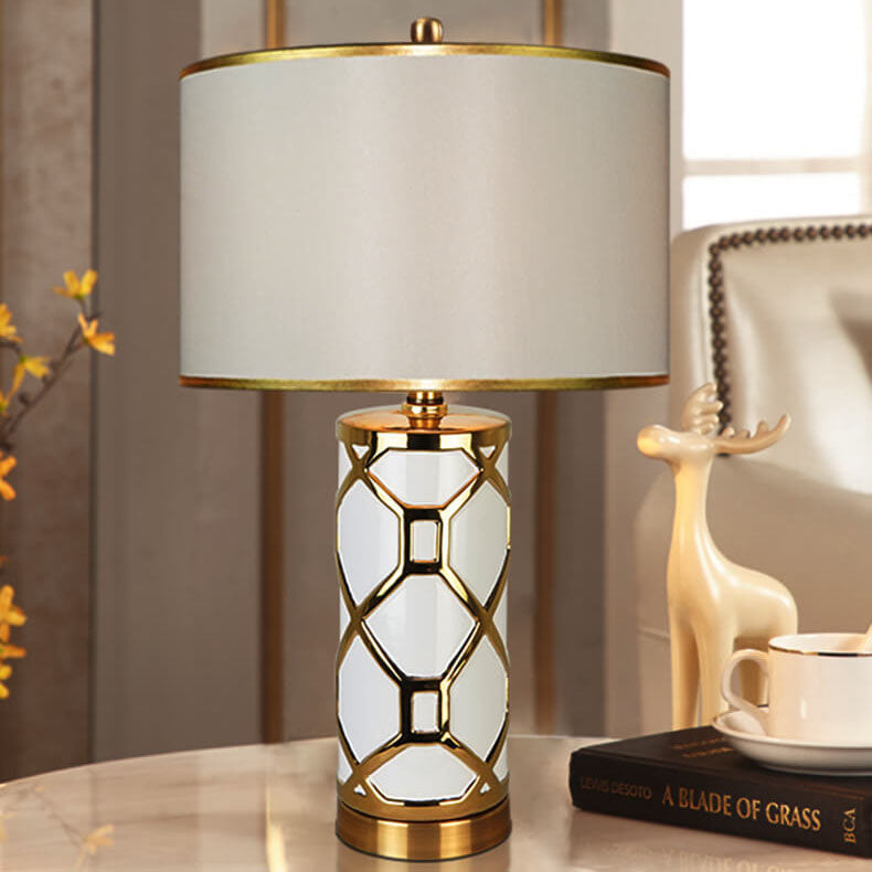 Ceravelle Luxe LED Tischlampe | Nordisches Design | Keramikfuß & Stoffschirm | Dimmbar & Modern