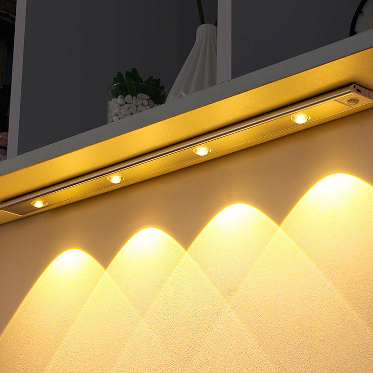 GlowWave Smart LED Lichtleiste | Ultradünn | Bewegungssensor | Wiederaufladbar | Verschiedene Größen