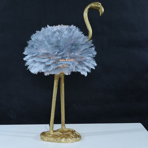 Feathora Nordic Tischlampe | Gänsefedern Design | Flamingo-Kugelstil | Elegante Nachttischbeleuchtung
