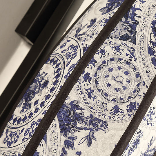 SinoGlow Wandlampe | Chinesisches Vintage-Design | Stofflaterne mit Quasten | 1-Licht