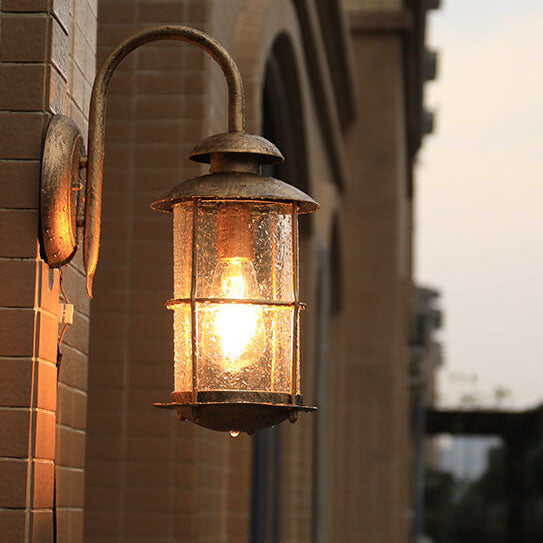 Aurovia Vintage Outdoor Wandleuchte | Wasserdicht | Eisen & Glas | 1-Licht Design | Ideal für Terrasse & Garten