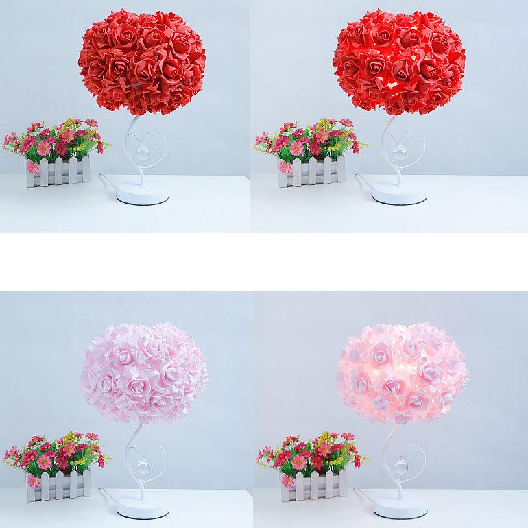 Roseva Art Deco Tischlampe | Stoff-Rosenschirm | Elegante Beleuchtung | Schlafzimmer Dekoration