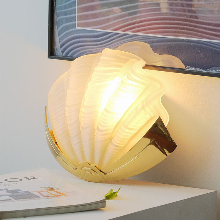 Lumova Muschel-Wandleuchte | Art Déco Design | Glas & Messing | Schlafzimmerbeleuchtung