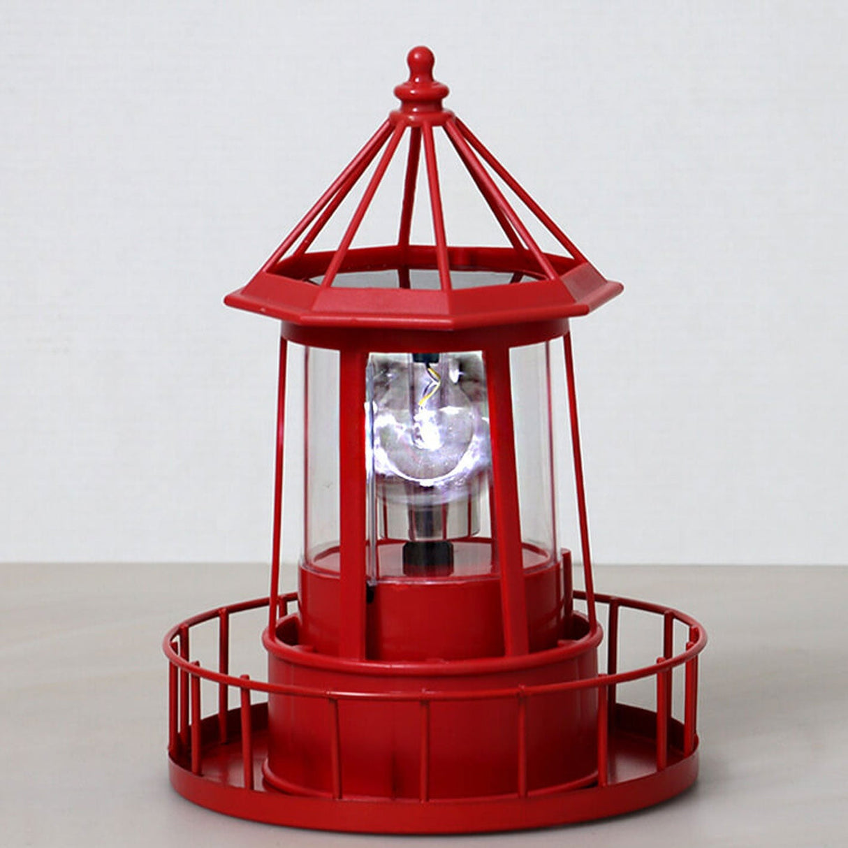 SolarSpin LED Gartenleuchte | Rotierender Turm | Solarbetrieben | Deko & Landschaftsbeleuchtung