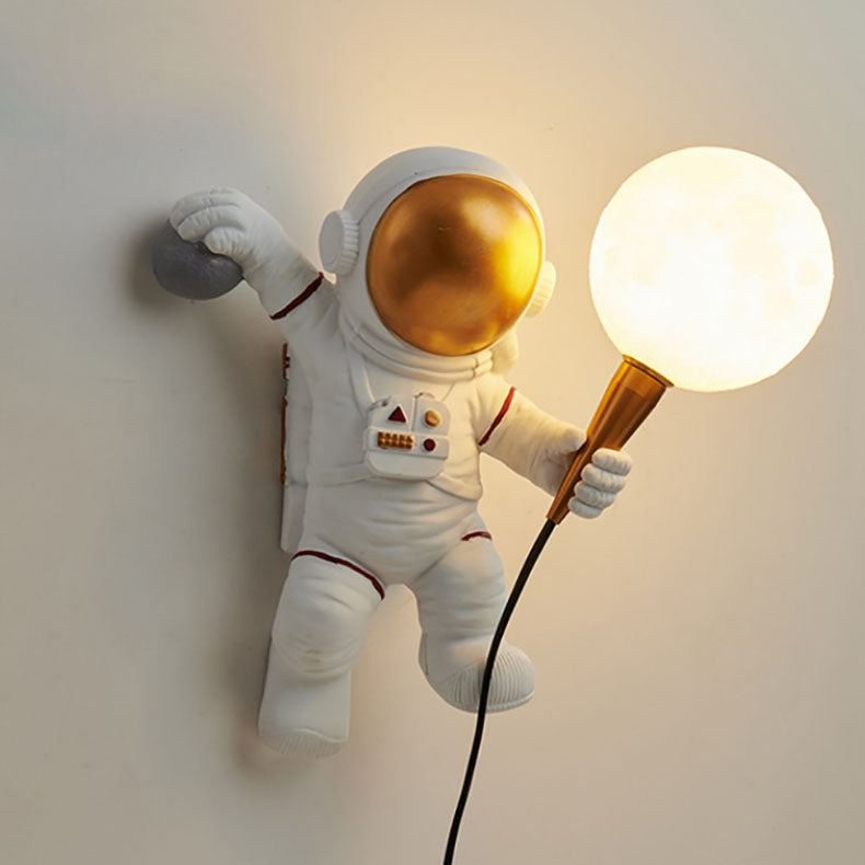 CosmoBuddy Astronaut Wandlampe | Kreatives Design | Resin & ABS | LED Schlafzimmerlicht