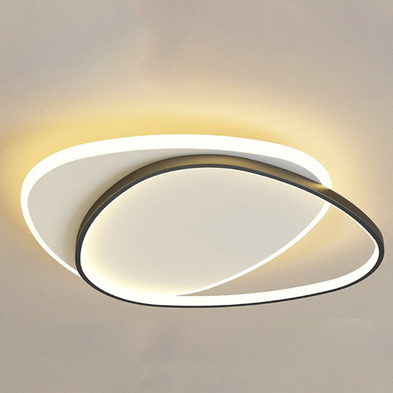 TriLume Minimalistische LED Deckenleuchte | Dreieck-Oval Design | Acryl & Eisen | Warm-/Weißlicht | Wohnzimmerbeleuchtung