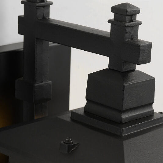 Zynthora Außenwandleuchte | Traditionelles Chinesisches Design | Verzinktes Metall | 1-flammig | Patio- und Gartenbeleuchtung