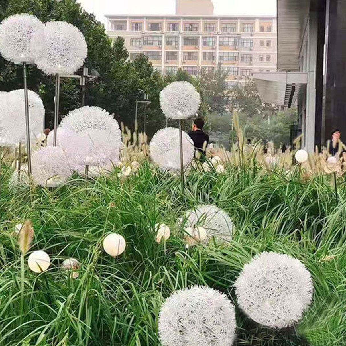 Solaris GlowSphere Gartenleuchte | Aluminiumkugel | LED Solarlicht | Wasserdicht | Warmweiß oder Weiß