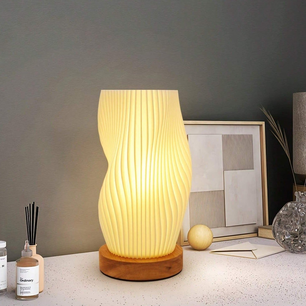 WaveGlow Serene LED Lampe | Moderne Tischleuchte | Stimmungsvolle Beleuchtung für Zuhause