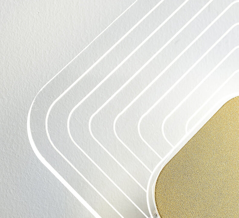 Luxoria Geo LED Wandleuchte | Goldenes Geometrisches Design | Acryl & Modern | Warmes Licht