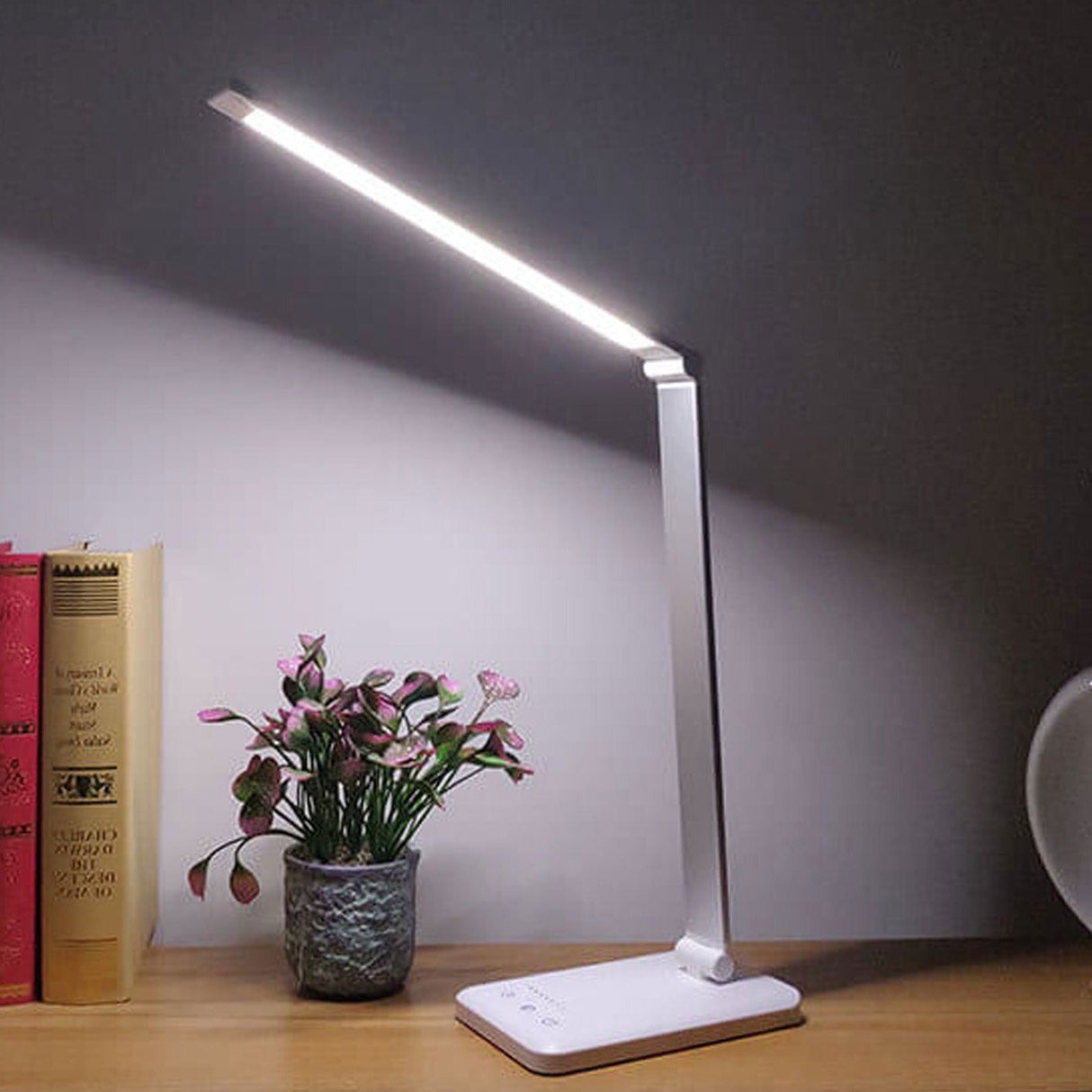 Lumosync FoldPro LED Tischlampe | Kabellos & Wiederaufladbar | Augenschutz | Dimmbar | USB-Ladestation