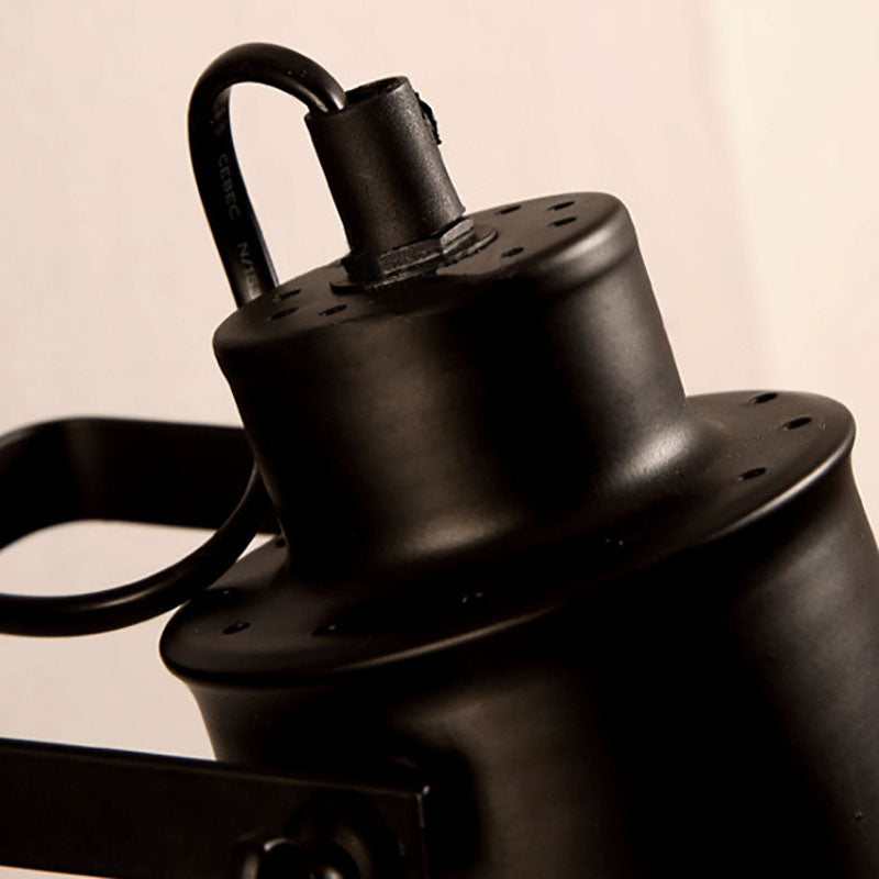 Ironica Wandleuchte | Industrielles Zylinder-Design | Robuste Eisenkonstruktion | Spotlight für Entertainment-Räume