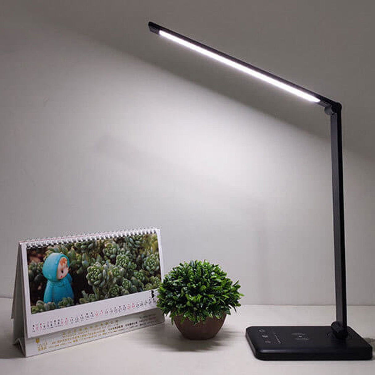Lumosync FoldPro LED Tischlampe | Kabellos & Wiederaufladbar | Augenschutz | Dimmbar | USB-Ladestation