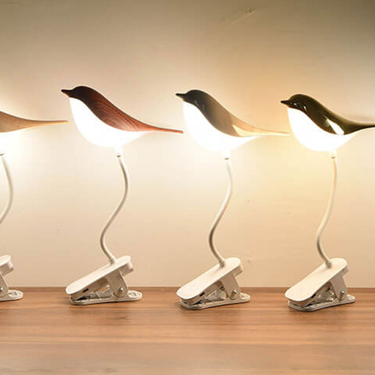 BrightBird Nordic LED Tischlampe | USB-Ladung | Nachtlicht mit Vogelclip | Modernes Design