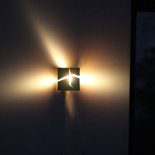 TimberGlow Creative Design Holz Wandleuchte | Rustikales Finish | Handgefertigt | Stilvolle Dekoleuchte für Zuhause