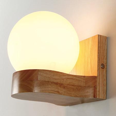 WoodSphere Nordic Wandlampe | Massivholz & Kugeldesign | 1/2-flammig | Dekorative Beleuchtung