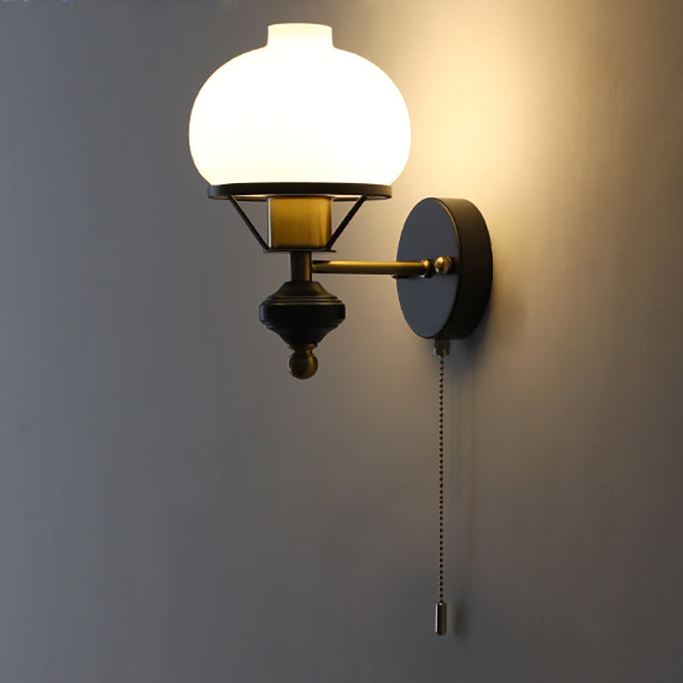 GeoLuxe Französische Geometrische Wandlampe | Eisen & Glas | 1-Licht Design für Wohnzimmer