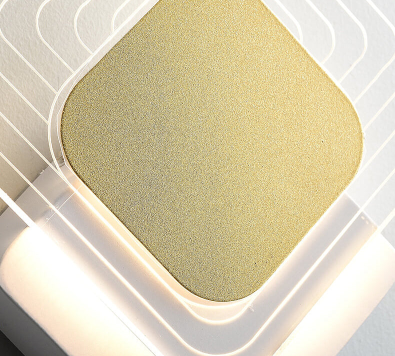 Luxoria Geo LED Wandleuchte | Goldenes Geometrisches Design | Acryl & Modern | Warmes Licht